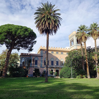 Arte e poesia si intrecciano ad Arenzano: Liguria delle Arti racconta il parco di Villa Figoli, il buen retiro estivo di Carducci