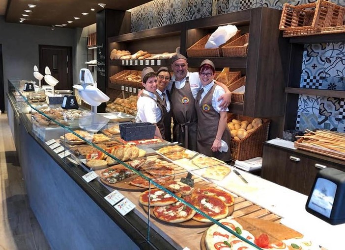 La focaccia vien di notte - Rocco, il fornaio di Pra’ dal cuore gentile (e un grande amore per il finger food)