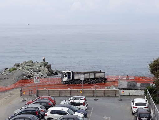 Polemica sul ripristino della spiaggia di Voltri, Fontana: &quot;Comitati politicizzati, intervento fatto a regola d'arte&quot;