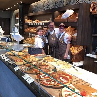 La focaccia vien di notte - Rocco, il fornaio di Pra’ dal cuore gentile (e un grande amore per il finger food)