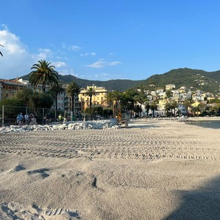 Spiagge, stanziati dalla Regione due milioni e mezzo di euro per la pulizia, accessibilità, ripascimento e sicurezza