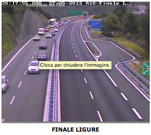 Domenica sera. un incidente e l'Autofiori - l'&quot;autostrada&quot; più cara d'Italia - collassa