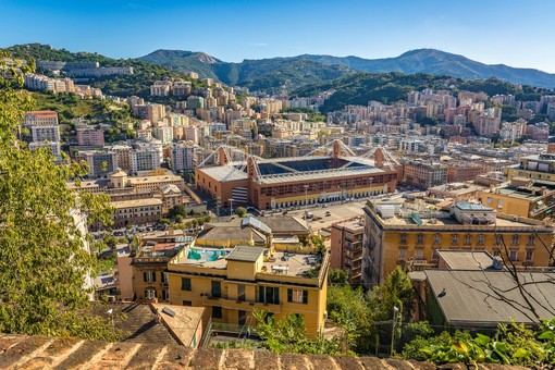 Il quartiere sotto scacco: a Marassi chiusi tutti i negozi