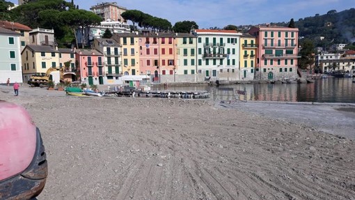 La spiaggia di San Michele di Pagana è pronta per il fine settimana (FOTO)