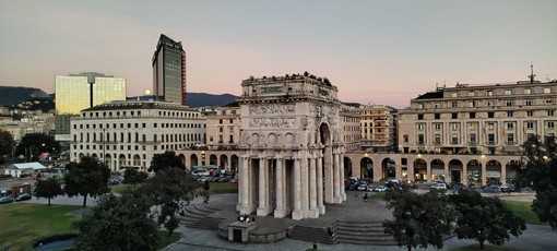 Lo spettacolo della superluna su Genova nelle immagini dell’Osservatorio Astronomico del Righi