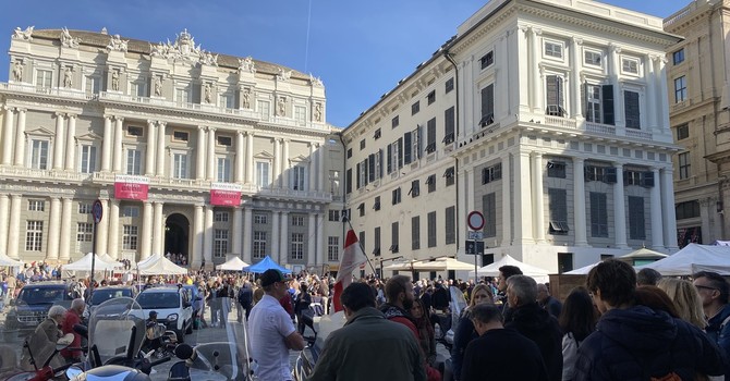 Traffico e sovraffollamento: la sfida quasi impossibile del turismo in Liguria