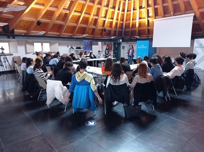 Genova vara il &quot;Learning Program&quot; di The Ocean Race. Oltre 10mila ragazzi coinvolti sui temi della sostenibilità