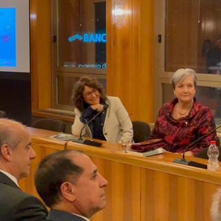 Rapallo Bper Banca: la consegna del primo premio europeo alla scrittrice irlandese Catherine Dunne (Video)