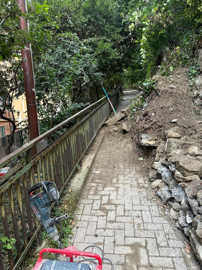 Via Sarpi, parzialmente riaperto il passaggio pedonale