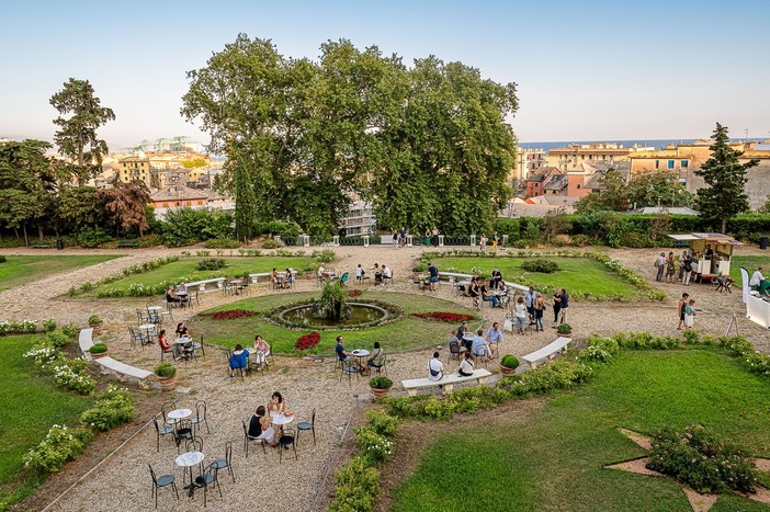 Voltri, a Villa Duchessa ritorna lo spettacolo itinerante del Teatro della Tosse