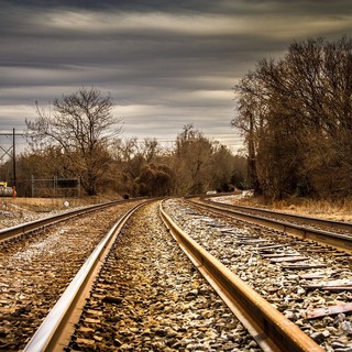 Amianto sulle rotaie: riconosciuta la rendita INAIL a un lavoratore delle Ferrovie