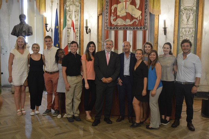 Atlantis Project, delegazione di studenti internazionali ricevuta in Comune (VIDEO e FOTO)