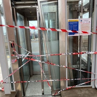 Vandalizzato l'ascensore per persone con disabilità nella stazione di Lavagna