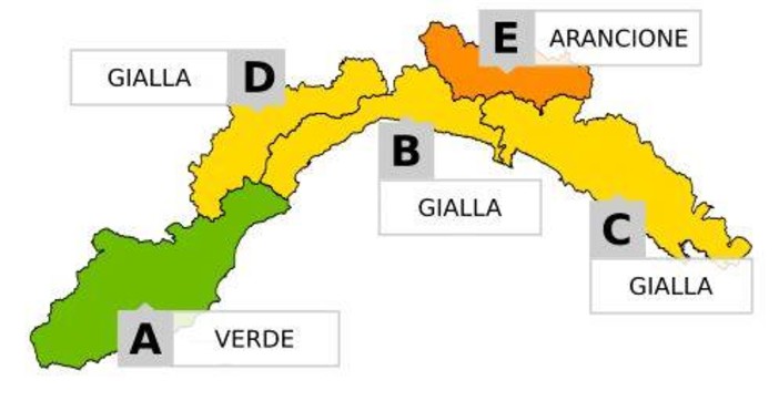 Maltempo, torna la neve in Liguria: emanata l'allerta gialla e arancione