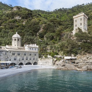 Pasqua e Pasquetta con il Fai, dal 16 al 18 aprile iniziative a Casa Carbone a Lavagna (GE) e all'Abbazia di San Fruttuoso a Camogli (GE)