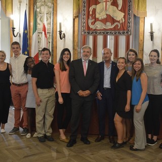 Atlantis Project, delegazione di studenti internazionali ricevuta in Comune (VIDEO e FOTO)