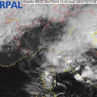 Maltempo, l'allerta diventa gialla fino alle ore 13 di oggi