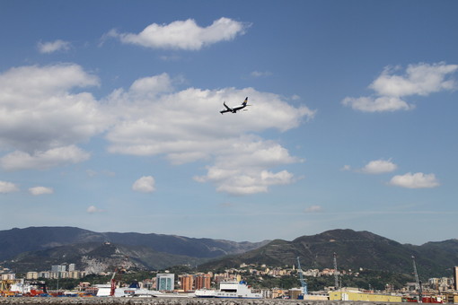 Voli diminuiti a Genova, il Comune: &quot;Questione da approfondire&quot;