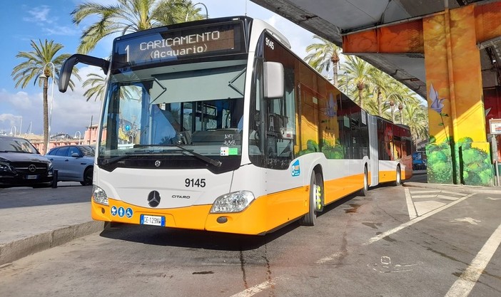 Autobus gratis per le matricole UniGe: al via l’iniziativa per promuovere la mobilità sostenibile