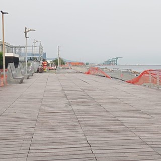 L'estate si fa attendere, proseguono i lavori di Aster per preparare le spiagge urbane