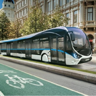 l Centro Commerciale di Fiumara ospita il nuovo autobus elettrico di AMT