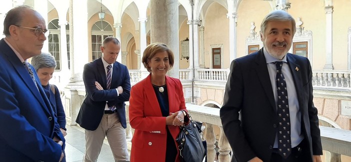 Il sindaco Bucci riceve a Palazzo Tursi il nuovo prefetto Carmen Perrotta