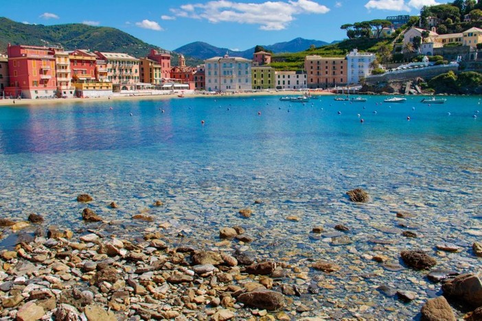 Tragedia a Sestri Levante: novantenne ha un malore e muore in spiaggia