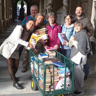 Se anche i libri…. riposano in pace: la bellissima iniziativa al Cimitero di Staglieno