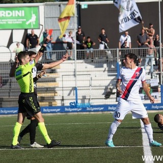 Calcio, Serie D. I provvedimenti del Giudice Sportivo. Una giornata per mister Nisticò, Pera e Degrassi