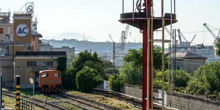 Depositi costieri: a Ponente, sul dislocamento rischia di andare in scena una guerra tra ‘poveri’