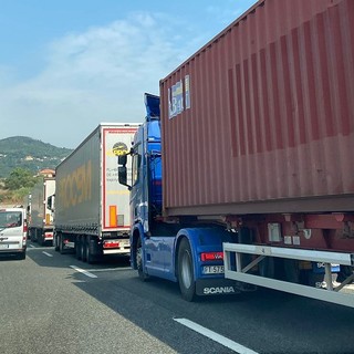 Autostrade, la beffa tra Piemonte e Liguria: le code non fermano gli aumenti del pedaggio