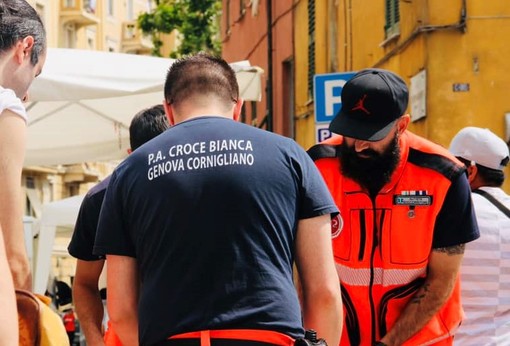 La Croce Bianca, da 121 anni attiva a Cornigliano, promuove una raccolta fondi per una nuova ambulanza