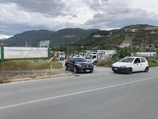 Carabinieri e Finanza controllano le aziende che hanno lavorato al ponte 'Morandi': tutto in regola [FOTO]