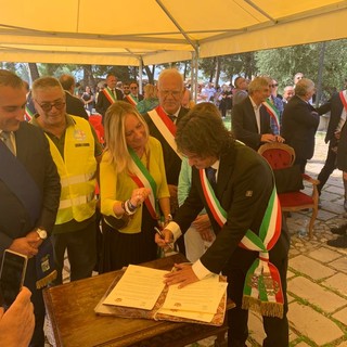 Siglato oggi l'accordo di amicizia tra Genova e Tursi, in provincia di Matera