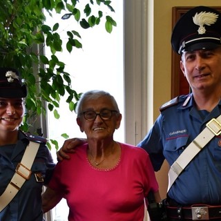 Sestri Levante: truffa ad anziani, i carabinieri restituiscono la refurtiva alla vittima