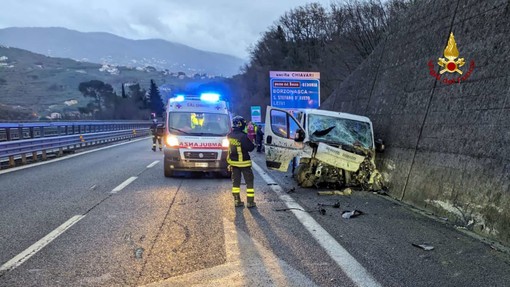 Maxi scontro in A12 tra Rapallo e Chiavari: un morto e diversi feriti