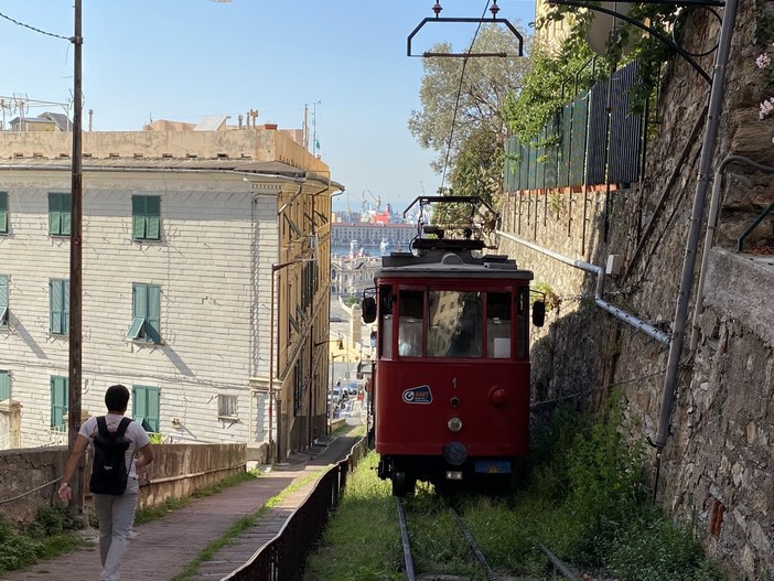 La cremagliera tra Principe e Granarolo ancora ferma: va costruito un pezzo per farla ripartire