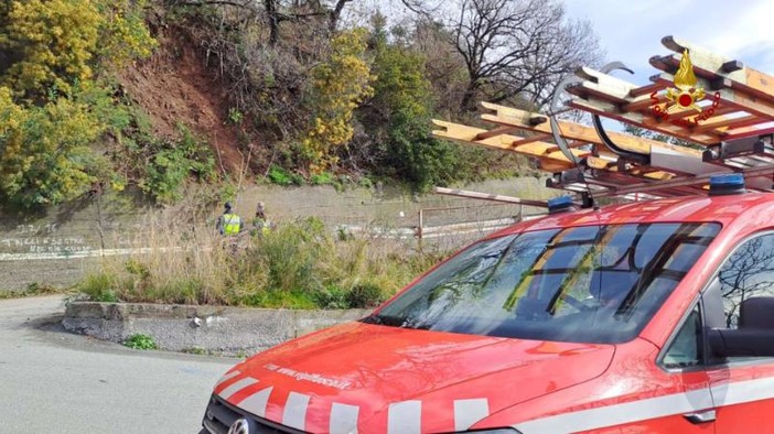 Maltempo, Genova ed entroterra alle prese con le frane: tutti i fronti aperti