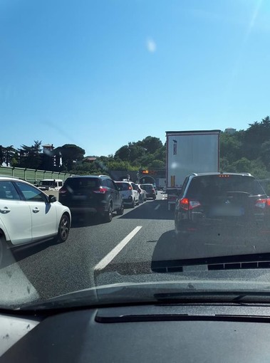 Code per traffico intenso in A10 e A6