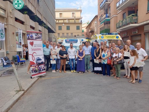 Solidarietà, consegnato un Fiat Doblò alla Croce Verde Chiavarese