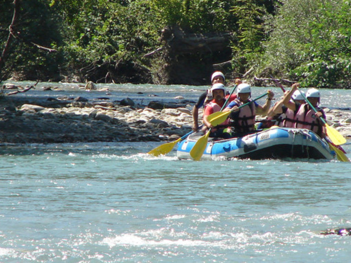 E' arrivato il bel tempo, voglia di Rafting? Non perdere l’offerta per la prima discesa con gli amici e la famiglia