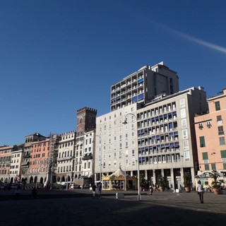 Centro storico, sorpreso a spacciare cocaina e crack, arrestato ventenne