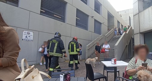 Panico al Matitone, evacuato l'edificio simbolo di Genova