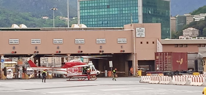 Pra', incidente sul lavoro al terminal Nuovo Borgo: grave un operaio