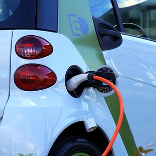 Svelare il Futuro: L'Impellente Necessità di Investire nell'Infrastruttura per i Veicoli Elettrici