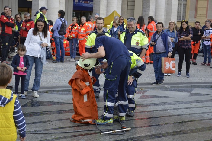 Protezione civile: oltre 1000 bambini coinvolti nella festa in piazza De Ferrari