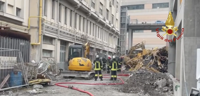 Fuga di gas a San Benigno, evacuata la caserma dei vigili del fuoco (Video)