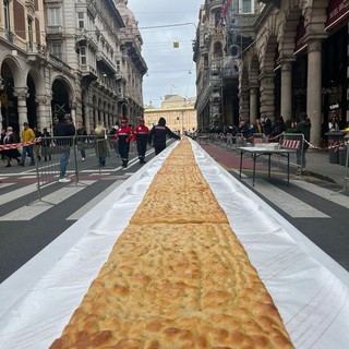 Ecco la 'focaccia più lunga del mondo': tutto pronto per la festa enogastronomica