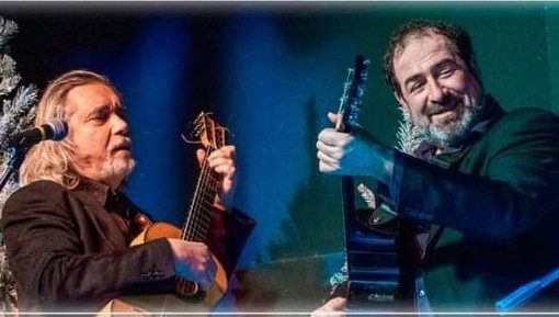 Un concerto per la libertà artistica: Federico Sirianni e Max Manfredi scendono in piazza a sostegno dei buskers