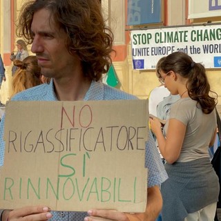 'Friday for Future', i giovani in piazza scioperano per il clima (foto e video)